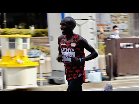 TOKYO 2020 Men's marathon Kipchoge , Osako / Other runners some accident. 男子マラソン北24条付近の一部始終