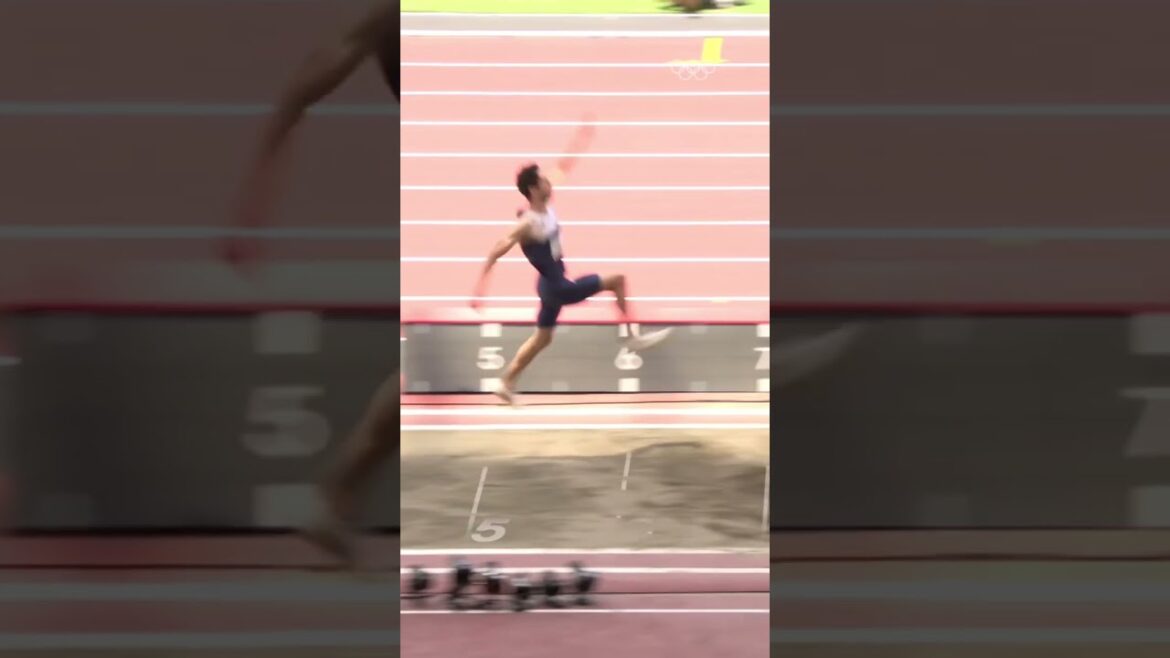 He jumped over EIGHT metres?! 🚀
