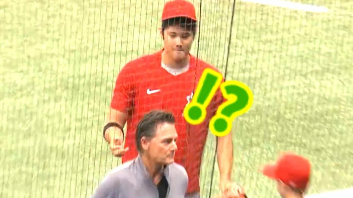 【shoheiotani】背後に大谷翔平がいる事に気づいてない叔父様がまさかの・・・コレには驚きです!!!