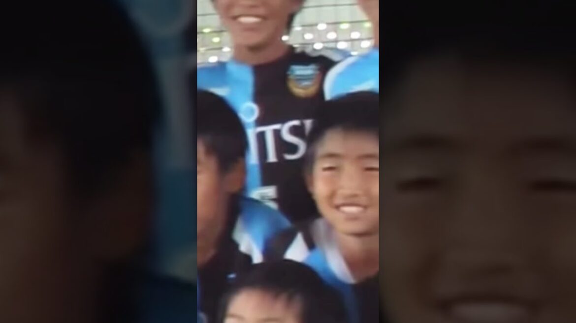 【三笘薫×田中碧】幼少期の可愛い鷺沼兄弟