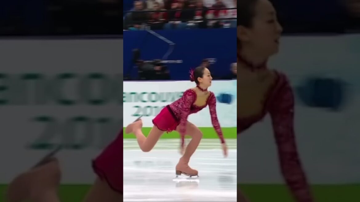 Mao Asada | 浅田 真央 | Double Axel (2A)