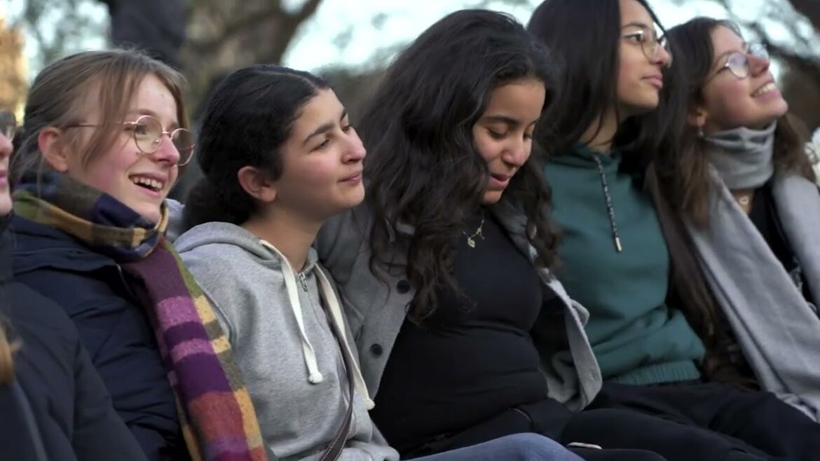 MNUオリンピック休戦 - 中学生16名がニューヨークへ旅行