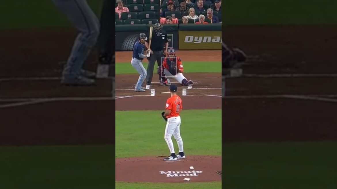 Yusei Kikuchi 菊池 雄星 records 1st Astros Strikeout #shorts