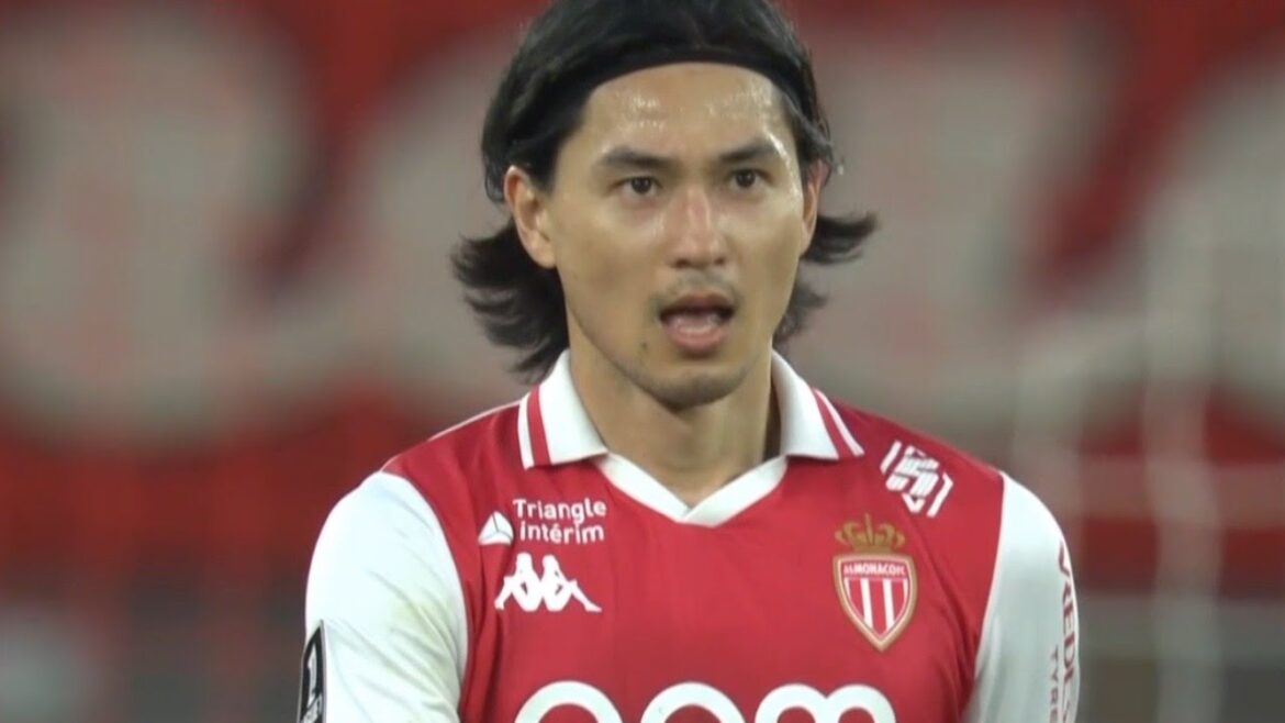 南野拓実、トップ下で躍動! モナコは古橋が加入間近のレンヌに勝利!【1月26日】