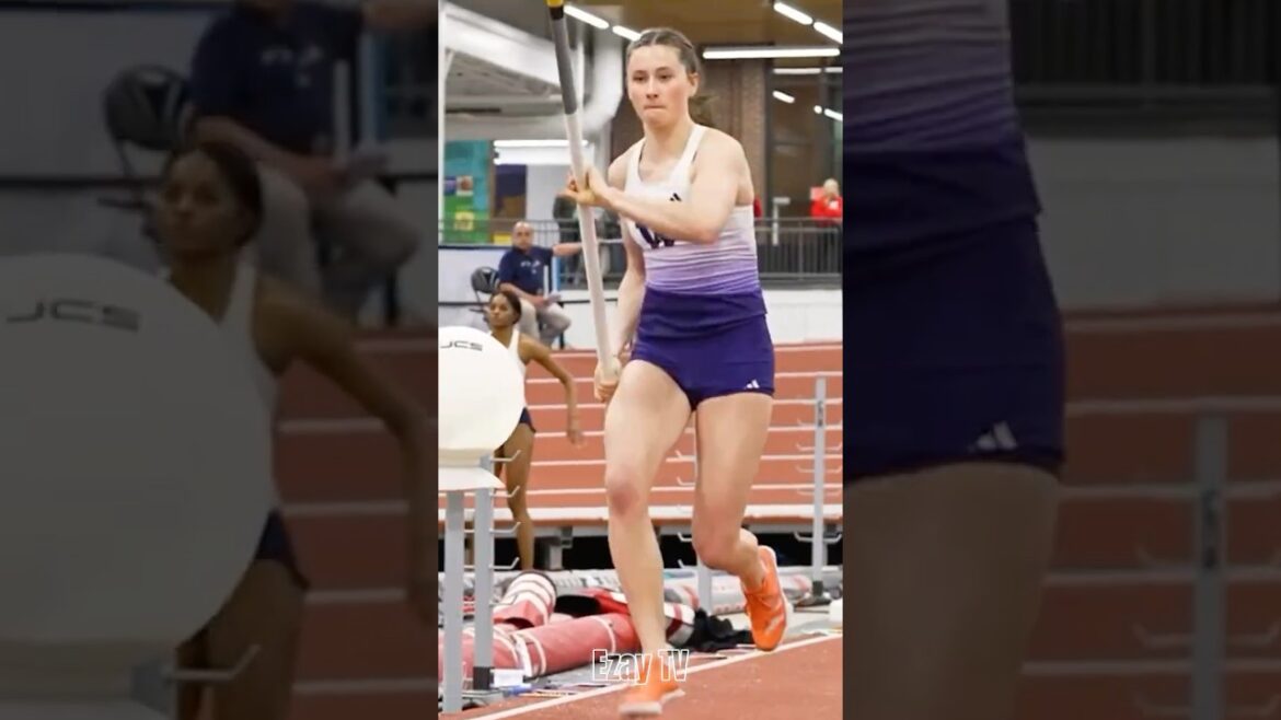 💖🥇 Medal for USA 🇺🇸💫 Amanda Moll Flies High in Pole Vault 🌟💥