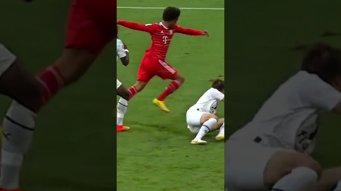 日本の守備陣が凄すぎる #サッカー #日本代表 #伊藤洋輝 #板倉滉 #冨安健洋 #高井幸大 #バイエルン #ボルシア#アーセナル #トッテナム