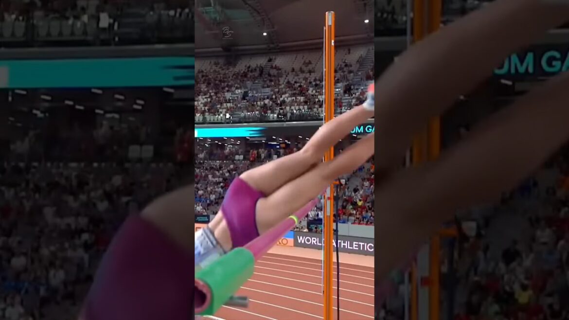 ✨🚀Hana Moll Flies High! First Attempt Clearance at 4.60m | World Athletics 2023