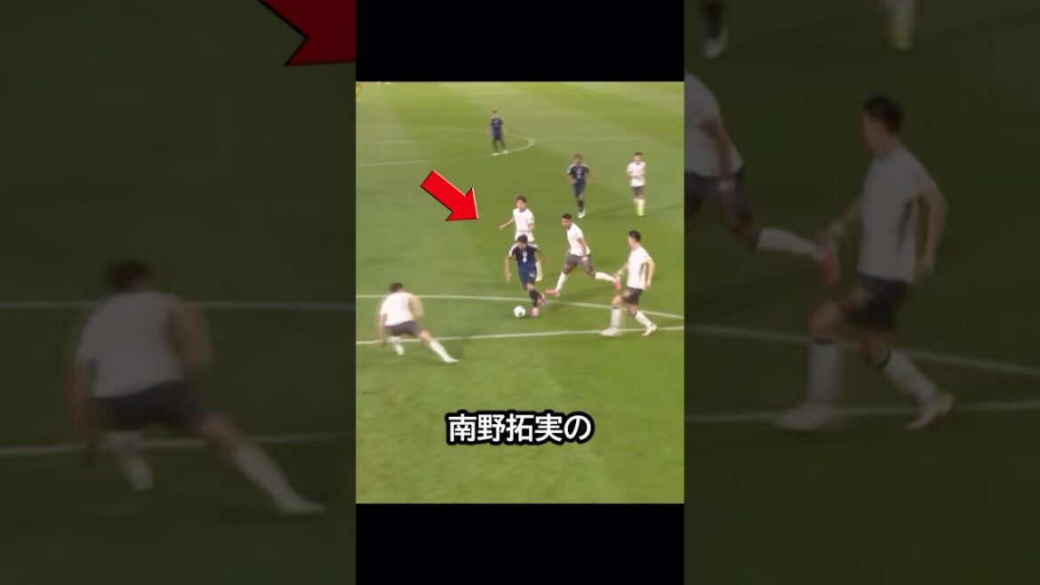 モナ王だ!南野拓実が上田綺世の献身的なプレーから中国からゴールを奪った日!! #サッカー
