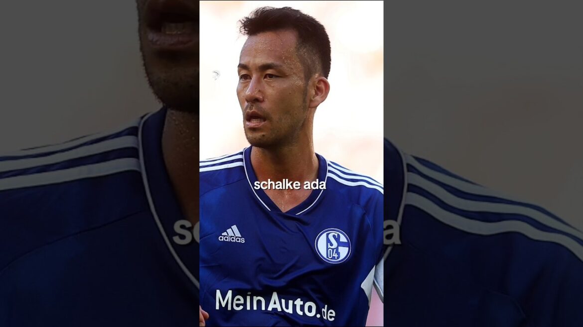 Saat satu match Bundesliga mempertemukan dua kapten tim yang sama sama dari Jepang. Yoshida vs Endo!