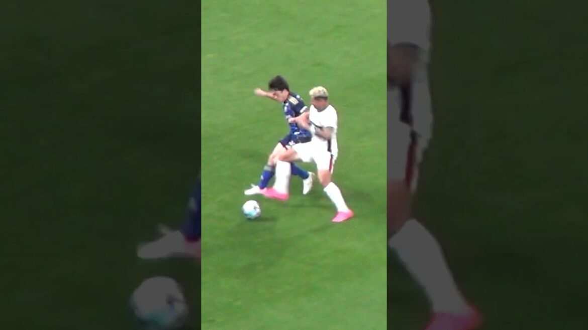 レオセアラに吹き飛ばされる相馬勇紀 | 2026百年構想リーグ 町田ゼルビア 0-3 鹿島アントラーズ | Kashima Antlers レオセアラに吹き飛ばされる相馬勇紀 | 2026百年構想リーグ 町田ゼルビア 0-3 鹿島アントラーズ | Kashima Antlers