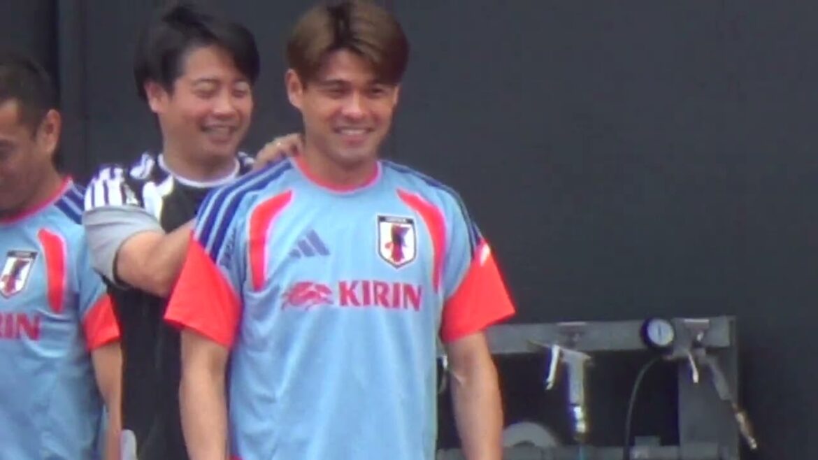 速報❗️中村敬斗 堂安律 佐野海舟 上田綺世 長友佑都 吉田麻也 長谷部誠 日本代表公開練習 【サッカー日本代表】SAMURAI BLUE 2026/05/28 現地 速報❗️中村敬斗 堂安律 佐野海舟 上田綺世 長友佑都 吉田麻也 長谷部誠 日本代表公開練習 【サッカー日本代表】SAMURAI BLUE 2026/05/28 現地