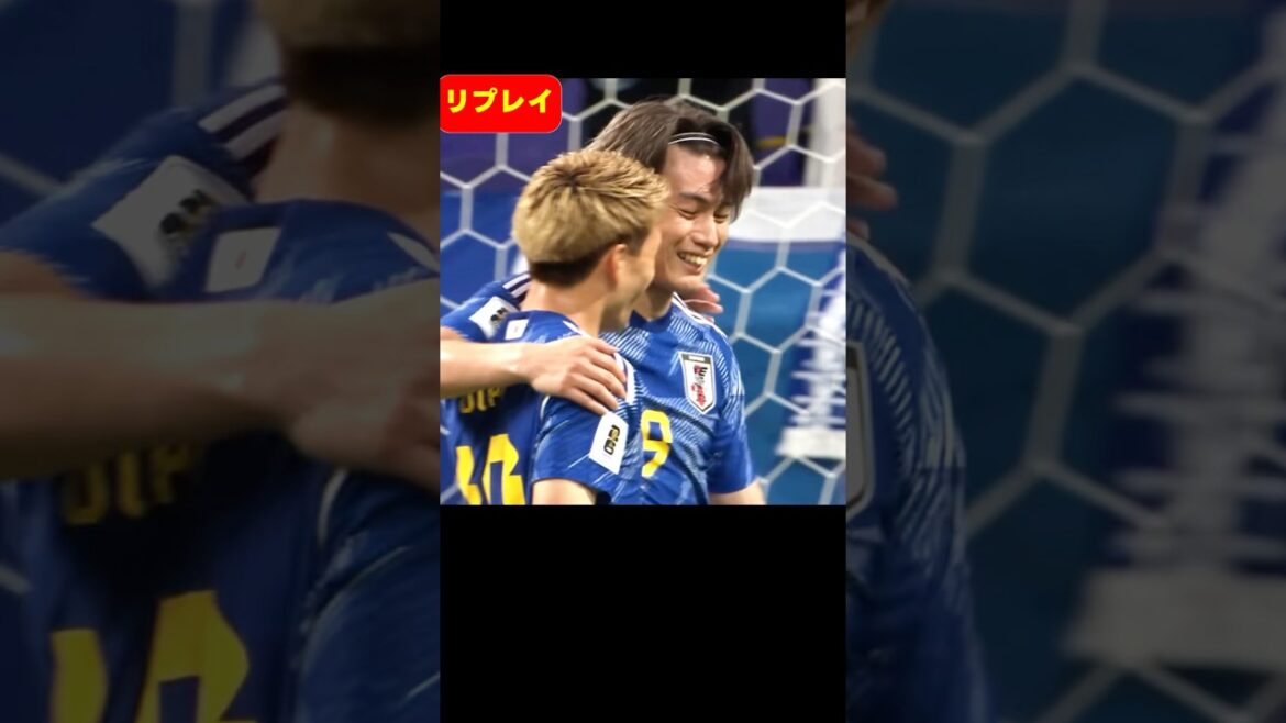 名コンビだ！サッカー日本代表の中村敬斗と上田綺世の強力な連携プレーでワールドカップ優勝を狙え！ #サッカー