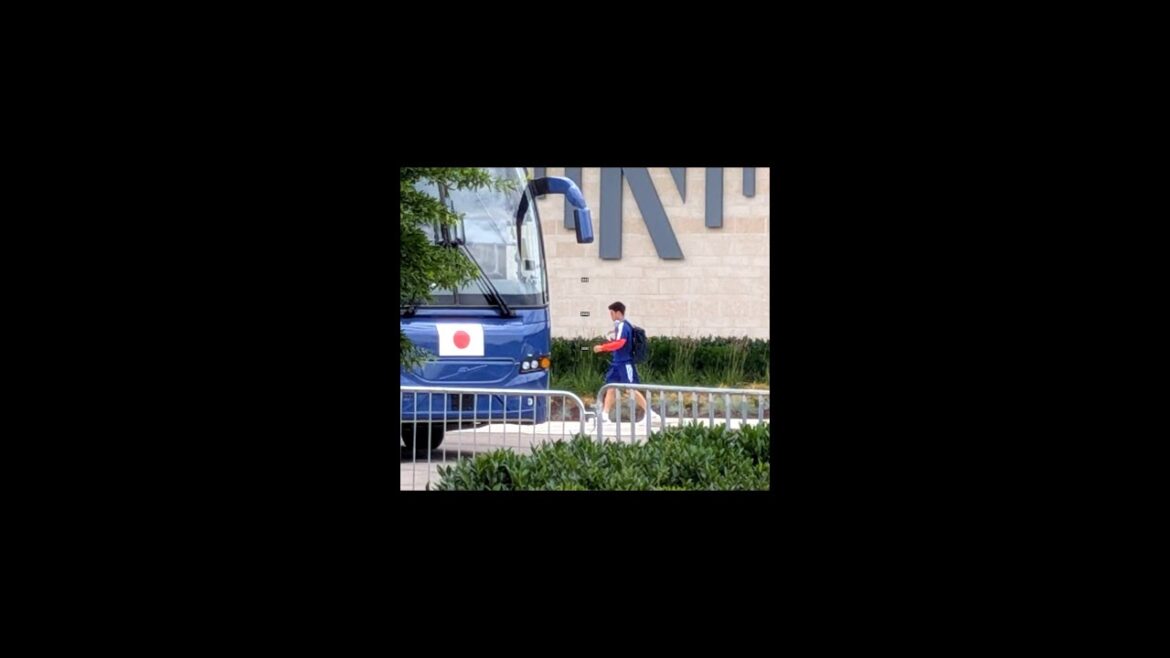 遠藤航と南野拓実が休日返上調整!日本代表のW杯に向けた準備 遠藤航と南野拓実が休日返上調整!日本代表のW杯に向けた準備