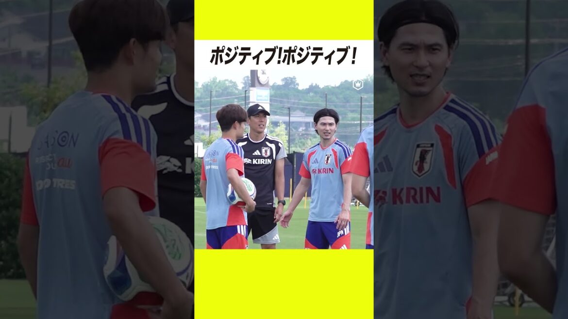 久保建英がチームを鼓舞👊 “メンター”南野拓実の存在にも注目。 久保建英がチームを鼓舞👊 “メンター”南野拓実の存在にも注目。
