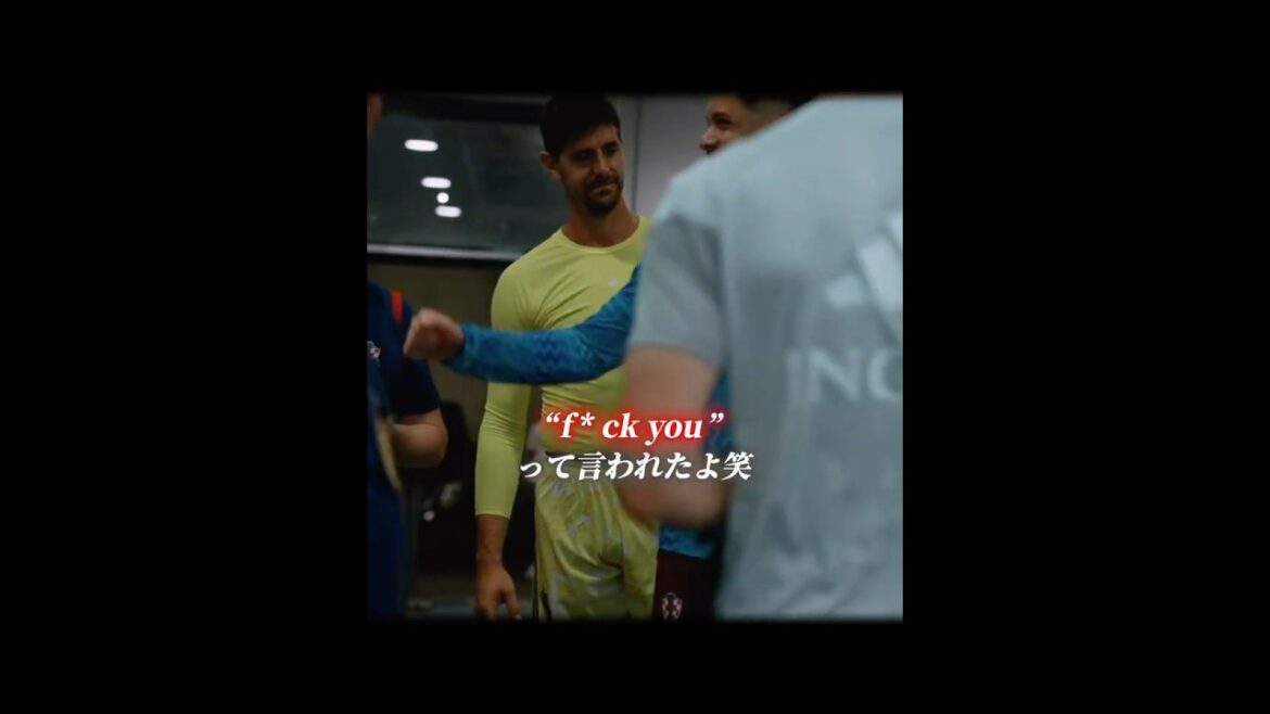 モドリッチのシュートを止めたらFワードを吐かれたクルトワ
