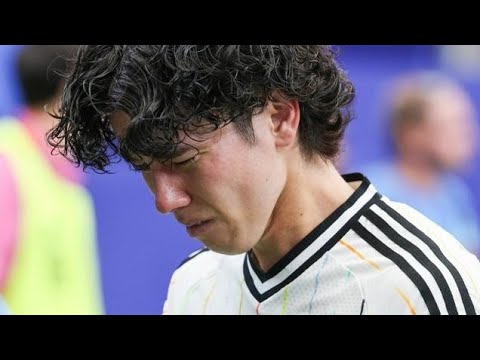😭号泣する田中碧を救った主将の一言…板倉滉の言葉に日本中が涙!😢敗戦より胸を打った瞬間…田中碧に寄り添った板倉滉の覚悟 😭号泣する田中碧を救った主将の一言…板倉滉の言葉に日本中が涙!😢敗戦より胸を打った瞬間…田中碧に寄り添った板倉滉の覚悟