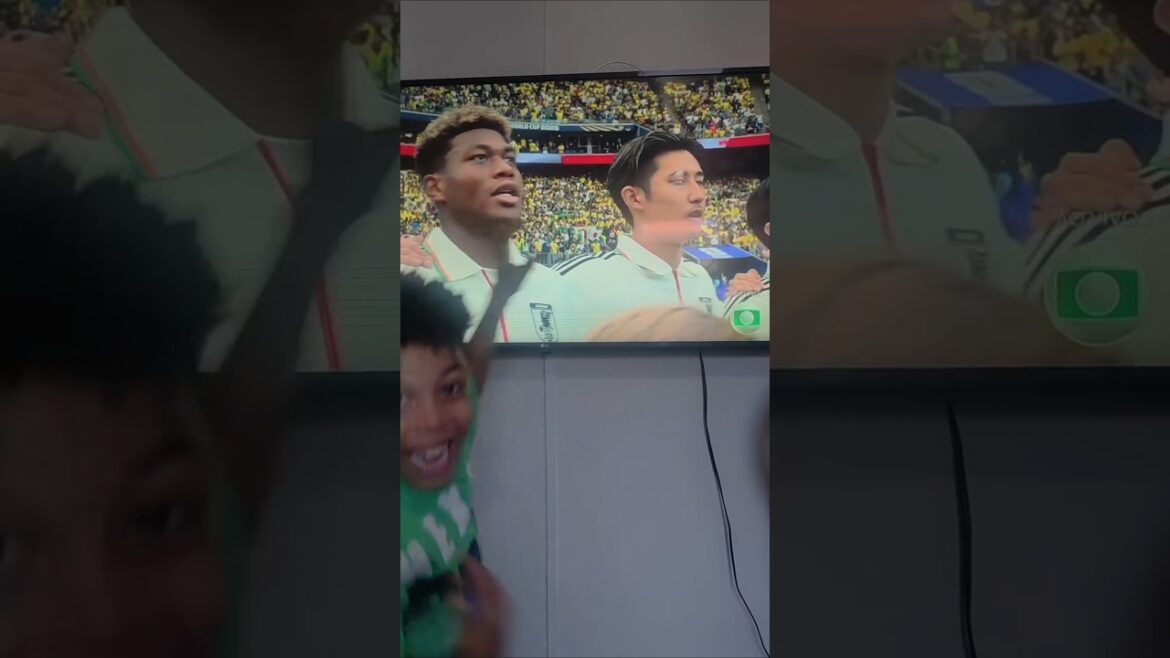 伊藤洋輝が大好きなブラジルの子供　尋常性白斑を勇気づけるヒーロー サッカー日本代表　#ワールドカップ　#worldcup #shorts