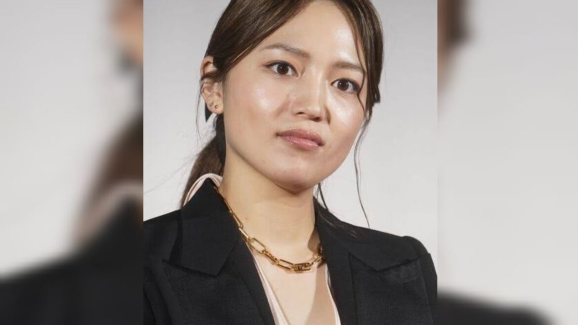 川口春奈がオランダへ…日本代表キャプテン板倉滉との絆に祝福の声続々✨#川口春奈#板倉滉#熱愛報道#日本代表#サッカー日本代表#芸能ニュース#話題のニュース#カップル#オランダ生活#祝福の声 川口春奈がオランダへ…日本代表キャプテン板倉滉との絆に祝福の声続々✨#川口春奈#板倉滉#熱愛報道#日本代表#サッカー日本代表#芸能ニュース#話題のニュース#カップル#オランダ生活#祝福の声