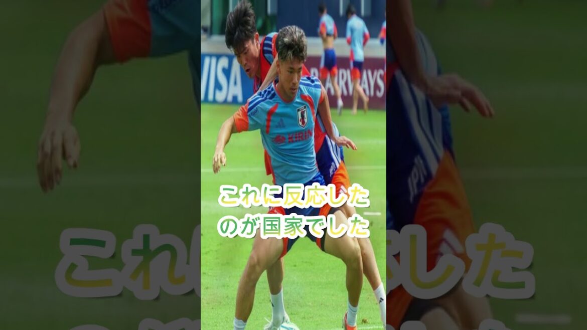 【2026年W杯】慰めと挑発……ブラジル代表FWクーニャが見せた二つの顔が話題に。号泣する田中碧を抱きしめる一方で、塩貝には「5」の指を突きつけた。 【2026年W杯】慰めと挑発……ブラジル代表FWクーニャが見せた二つの顔が話題に。号泣する田中碧を抱きしめる一方で、塩貝には「5」の指を突きつけた。